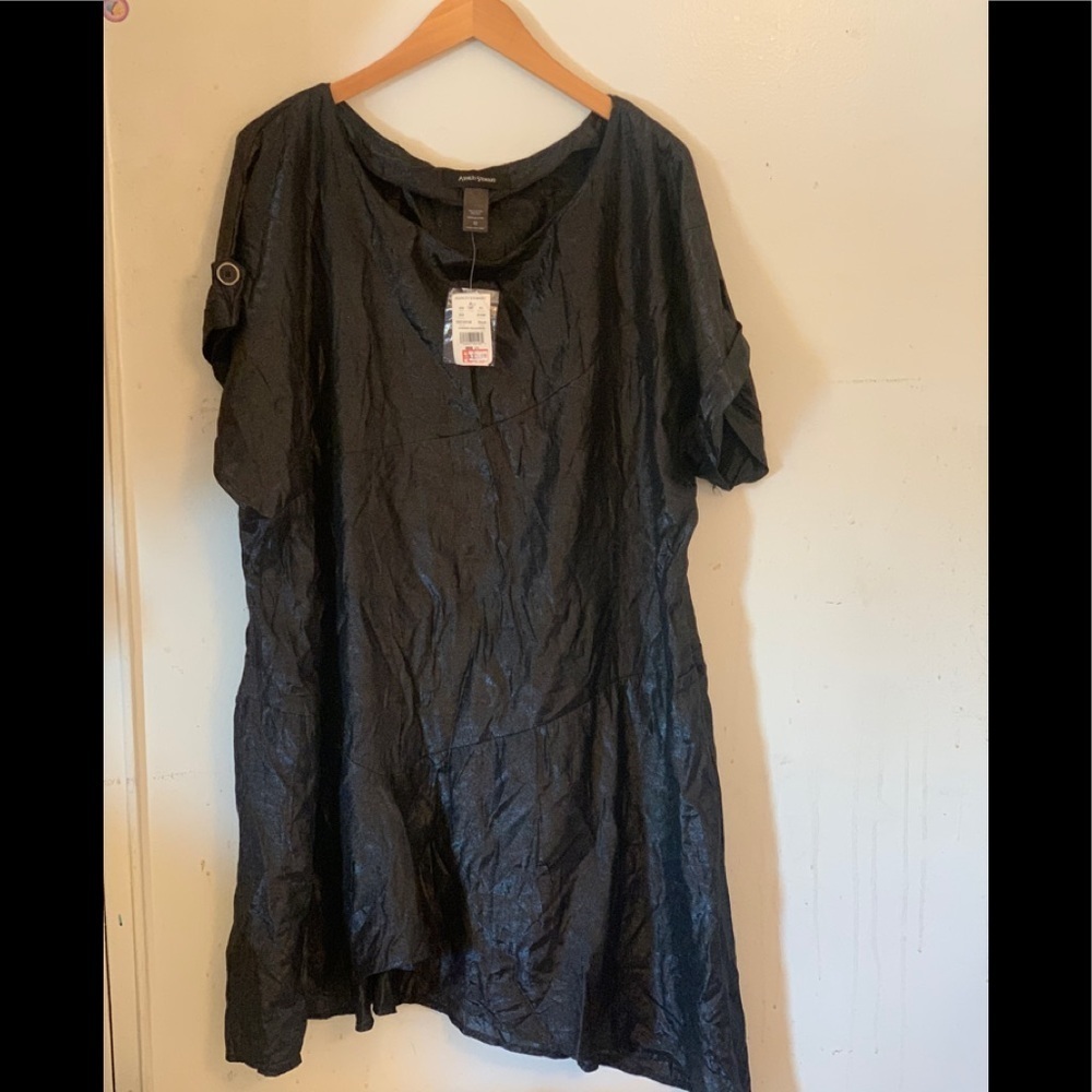 NWT ASHLEY STEWART BLACK SHIMMER TUNIC